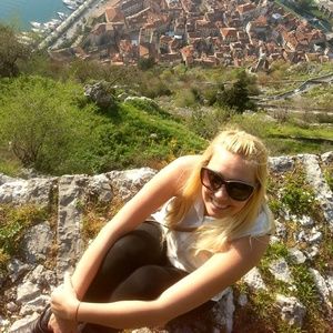 Meet your Posher, Sanda